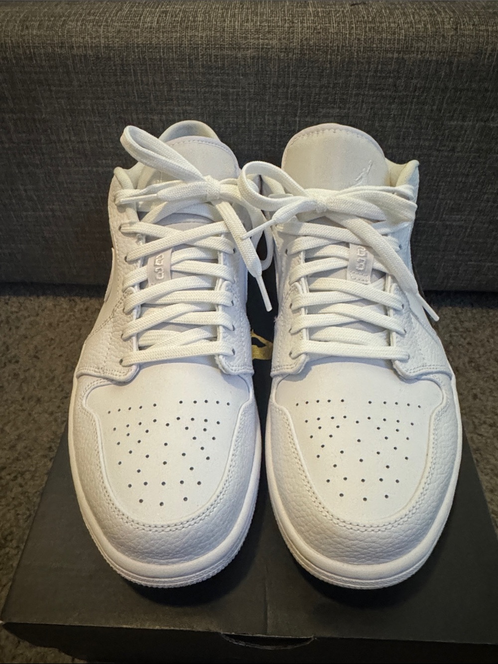 Air Jordan 1 Low triple white